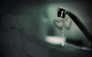 Faucet water running bathroom sink - water free wallpaper for desktop