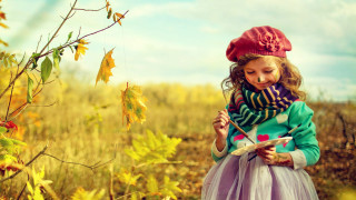 Girl hat dress autumn fire - little free wallpaper for desktop