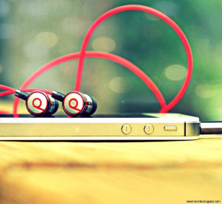 Headphones laptop redcord sunset sky - free technology wallpaper for tablet