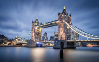 Bridge water sky buildings blue - christopher wren free wallpaper