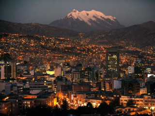 City mountain night lights snow 2 - quito school free wallpaper