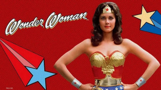 Wonder woman dee whitcomb feminist - dee whitcomb free wallpaper