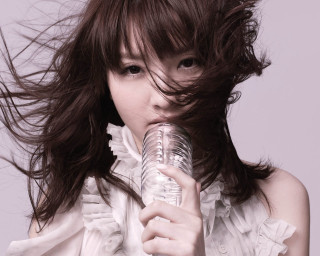 Woman long hair silver object - chen jiru free wallpaper for desktop