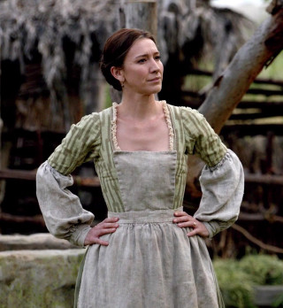 Woman dress tree hut thatched - renaissance free wallpaper for tablet