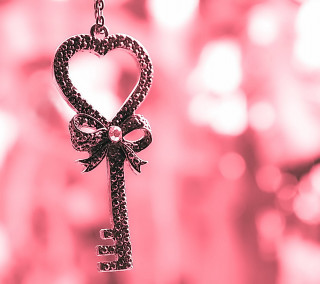 Key bow chain pink background - a chain free wallpaper for tablet