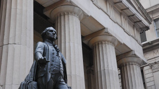 Statue man building columns clock - column free wallpaper