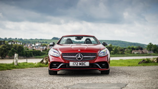 Red mercedes heidelberg tiltshift detailed - david park free wallpaper