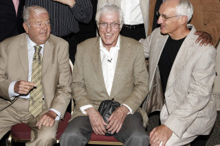 Three men sitting crowd smiling - don bluth free wallpaper