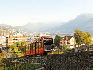 Red black train bridge city - the background and a river free wallpaper
