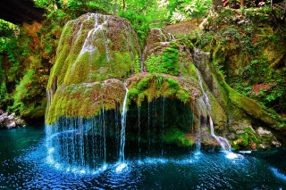 Waterfall forest moss rocks water - moss free wallpaper