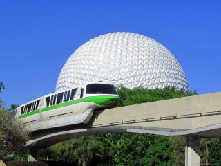 Monorail train bridge large building - a dome free wallpaper