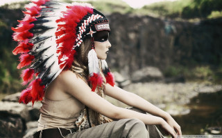 Woman native american headdress rock 3 - primitivism free wallpaper for desktop