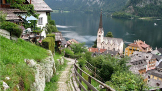 Scenic town church lake mountains - scenic free wallpaper