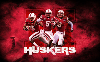 Huskies football players red background - derek hill free wallpaper for desktop