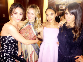 Three women party hotel chandelier - three woman free wallpaper