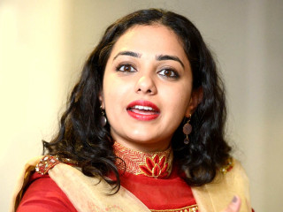 Woman red gold outfit cell - jayison devadas free wallpaper