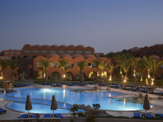 Night pool lights palm urban - a large swimming pool free wallpaper