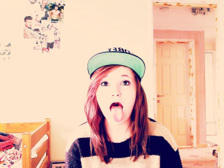 Girl funny face room bed - brown hair free wallpaper