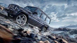 Black mercedes futurism action beach - action scene free wallpaper for desktop