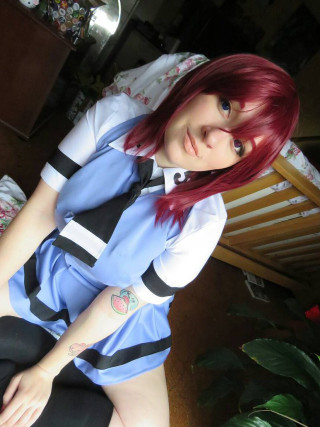 Woman red hair sitting bed - new objectivity free wallpaper for mobile