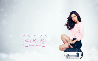 Woman sitting white purse stars - visual art free wallpaper for desktop