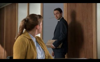 Man suit tie woman yellow - twin peak free wallpaper