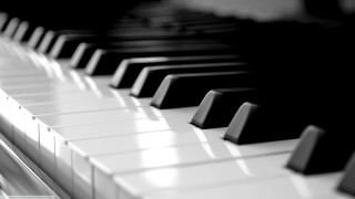 Piano keyboard closeup black white 9 - cinematic composition free wallpaper for desktop