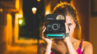 Woman camera flash bokeh joie - lomography free wallpaper