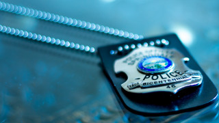 Police badge metal device blue - anamorphic free wallpaper