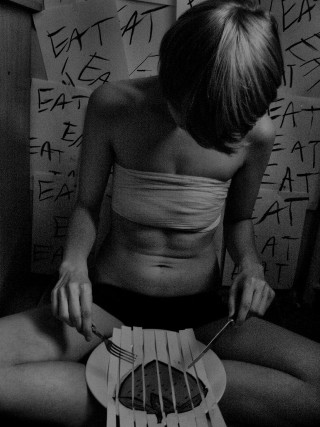 Man sitting floor knife fork - a fork free wallpaper for mobile