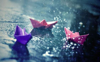 Origami boats floating wet surface 2 - wet free wallpaper