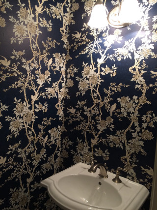 Bathroom tree pattern light autumn - a tree pattern free wallpaper