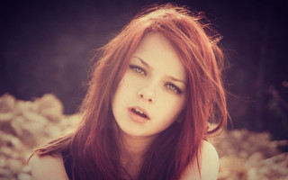 Woman red hair blue eyes 19 - the wind free wallpaper