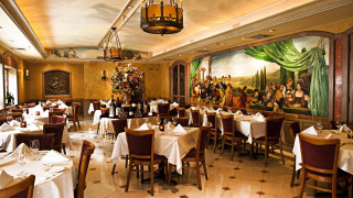 Restaurant mural renaissance scene painting - a restaurant free wallpaper for desktop