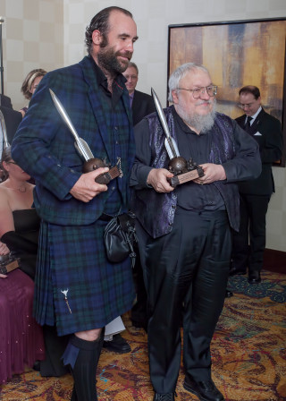 Man kilt man kilt swords - gothic free wallpaper