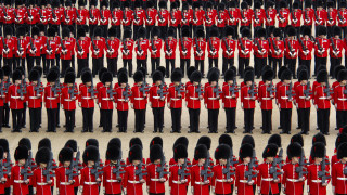 Red uniforms black hats tails - uniform free wallpaper