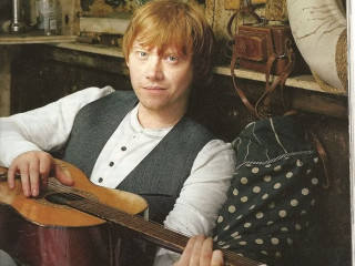 Man holding guitar room shelf - fine free wallpaper for desktop