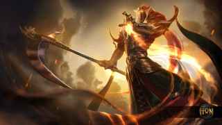 Woman sword in hand action - dai jin free wallpaper