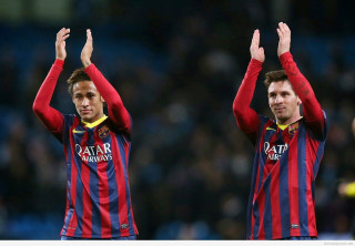 Applauding men red blue uniforms - two man free wallpaper