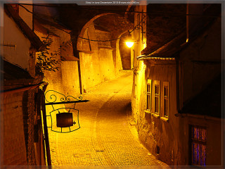 Narrow alley lamp night brick - a narrow alley way free wallpaper