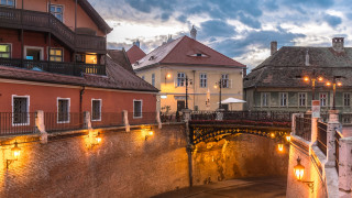Bridge river buildings dusk lights - alen divi free wallpaper