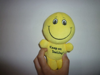 Yellow stuffed smiley face keep - stuffed free wallpaper for desktop