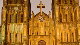 Large cathedral clock tower cross - dong yuan free wallpaper