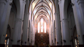 Cathedral windows person aisle backpack - a cathedral free wallpaper