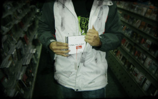 Man holding package store aisle - lomography free wallpaper