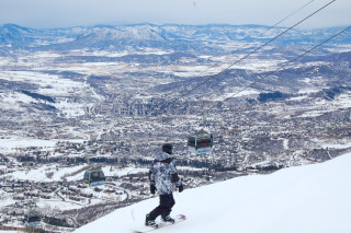 Snowboarder snowy mountain ski lift - zenith view free wallpaper