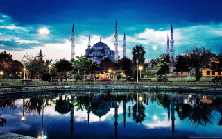 Large blue mosque night reflection - a reflection free wallpaper