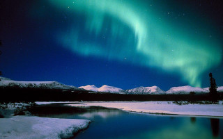 Green blue aurora lake mountains 3 - aurora free wallpaper