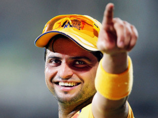 Yellow hat man peace sign - a yellow hat free wallpaper