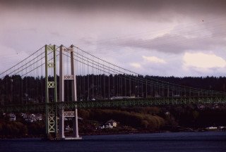 Bridge clock cloudy sky town - a clock free wallpaper